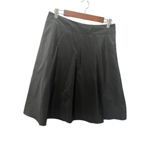 BANANA REPUBLIC BLACK SILK BLEND SATIN FEEL FIT AND FLARE SKIRT SIZE 6